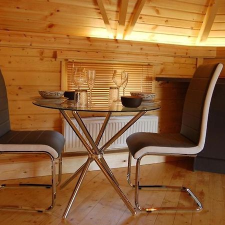 Romantic Rural Retreats Crewkerne Εξωτερικό φωτογραφία